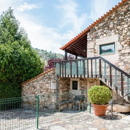 Ferienhaus Fonte Dos Pepes By Lovelystay Lamego